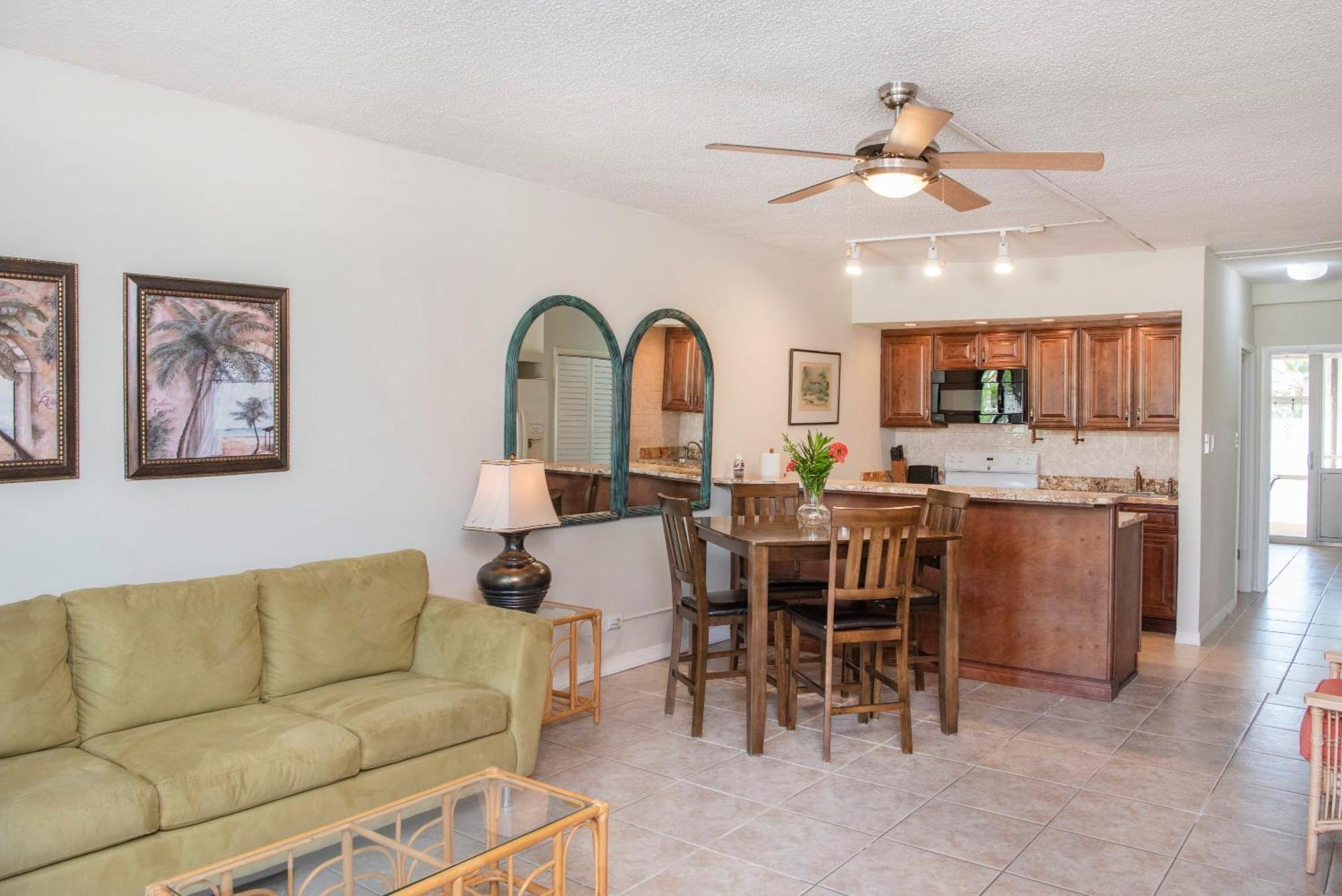 Beach Living At Island Pine Villas George Town Buitenkant foto