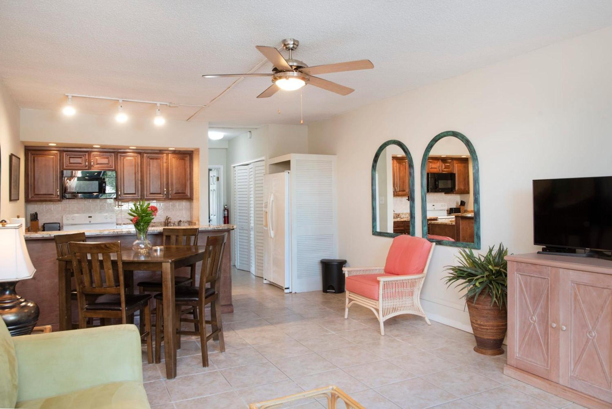 Beach Living At Island Pine Villas George Town Buitenkant foto